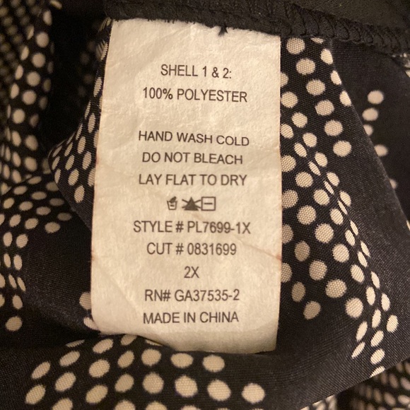 EUC Faith and Joy V-Neck Blouse, size US 2X - Picture 3 of 6